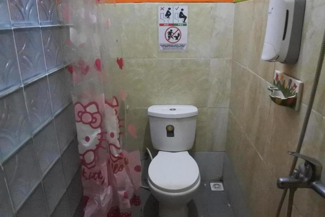 Homestay Gayatri Sawojajar Near Univ Negeri Malang Kampus 2 Mitra Reddoorz Dış mekan fotoğraf